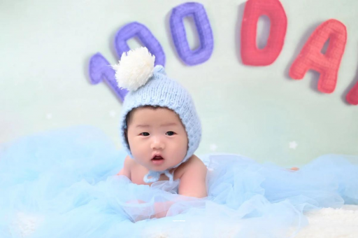 宣威四个月宝宝会翻身 宣威四个月宝宝会翻身